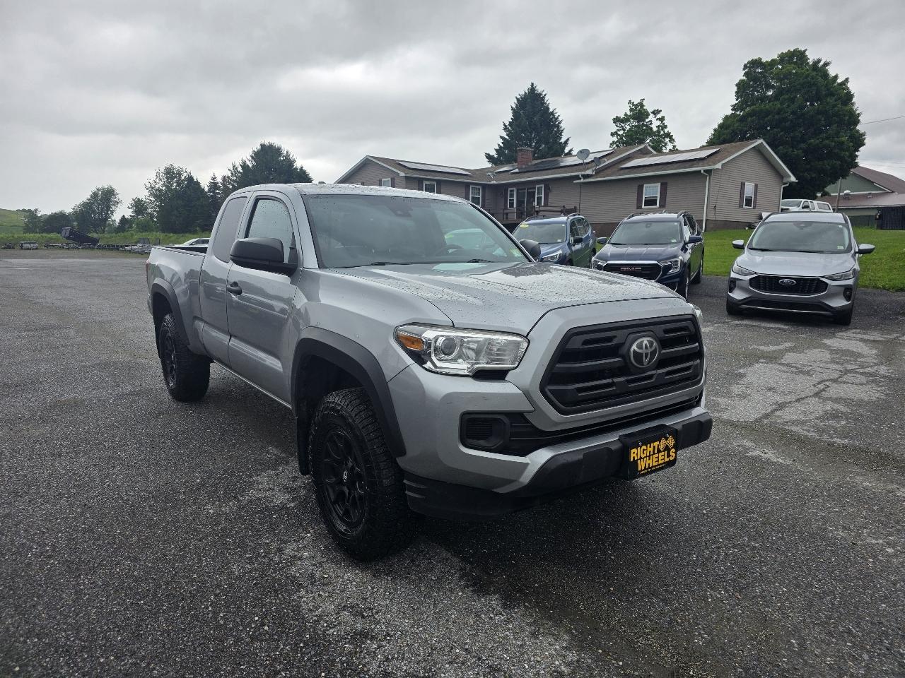 Toyota Tacoma 4WD Access Cab V6 AT (Natl) 2019
