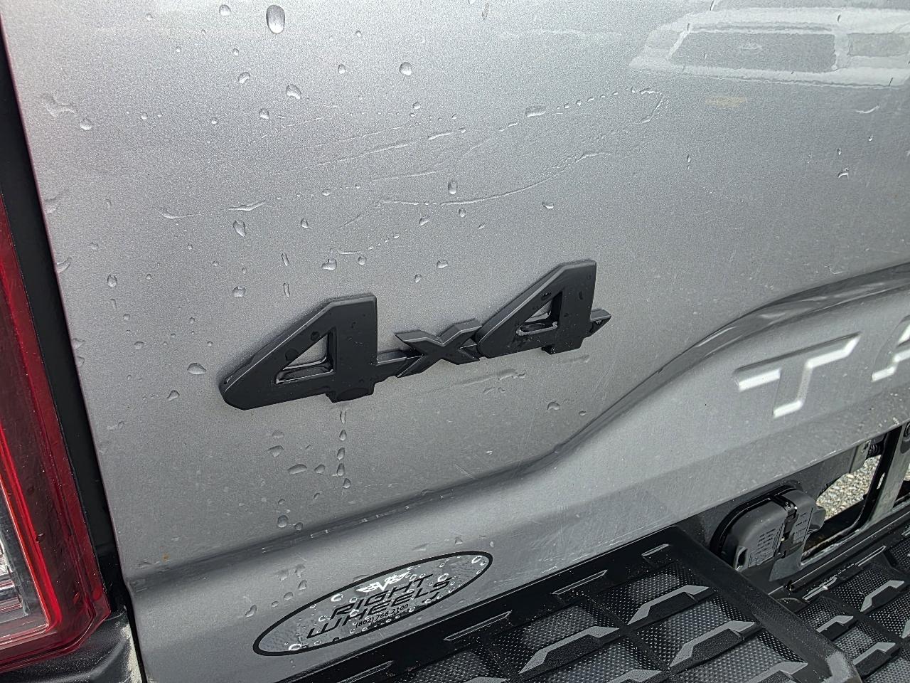 Toyota Tacoma 4WD Access Cab V6 AT (Natl) 2019