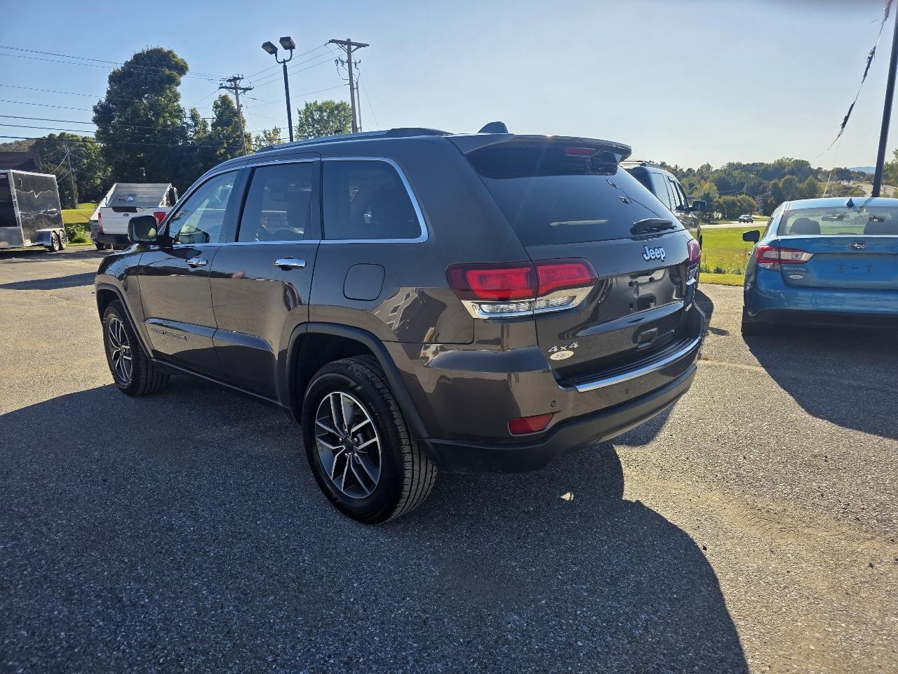 Jeep Grand Cherokee photo 5