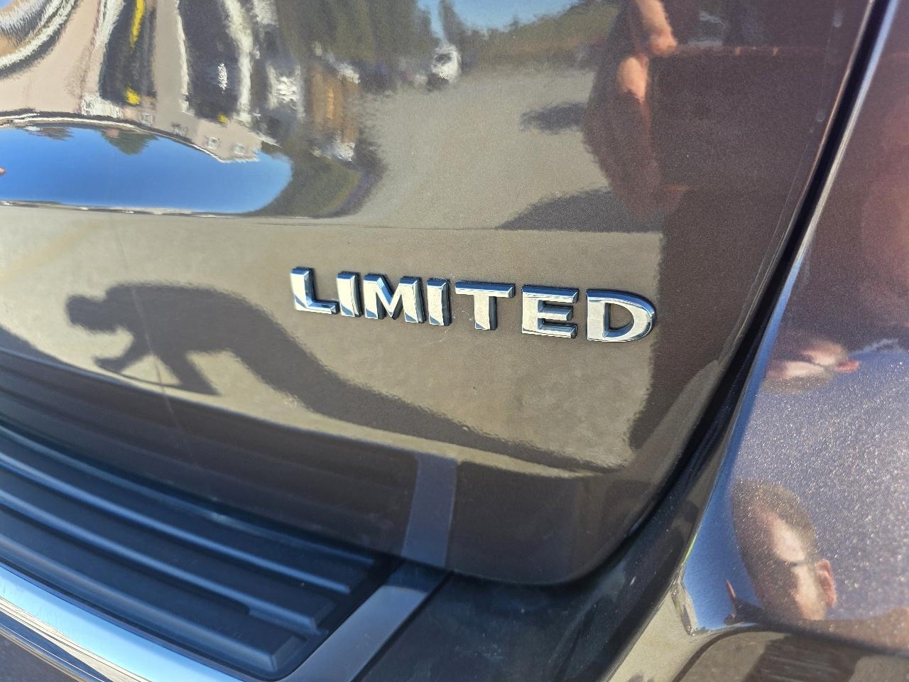 Jeep Grand Cherokee photo 8