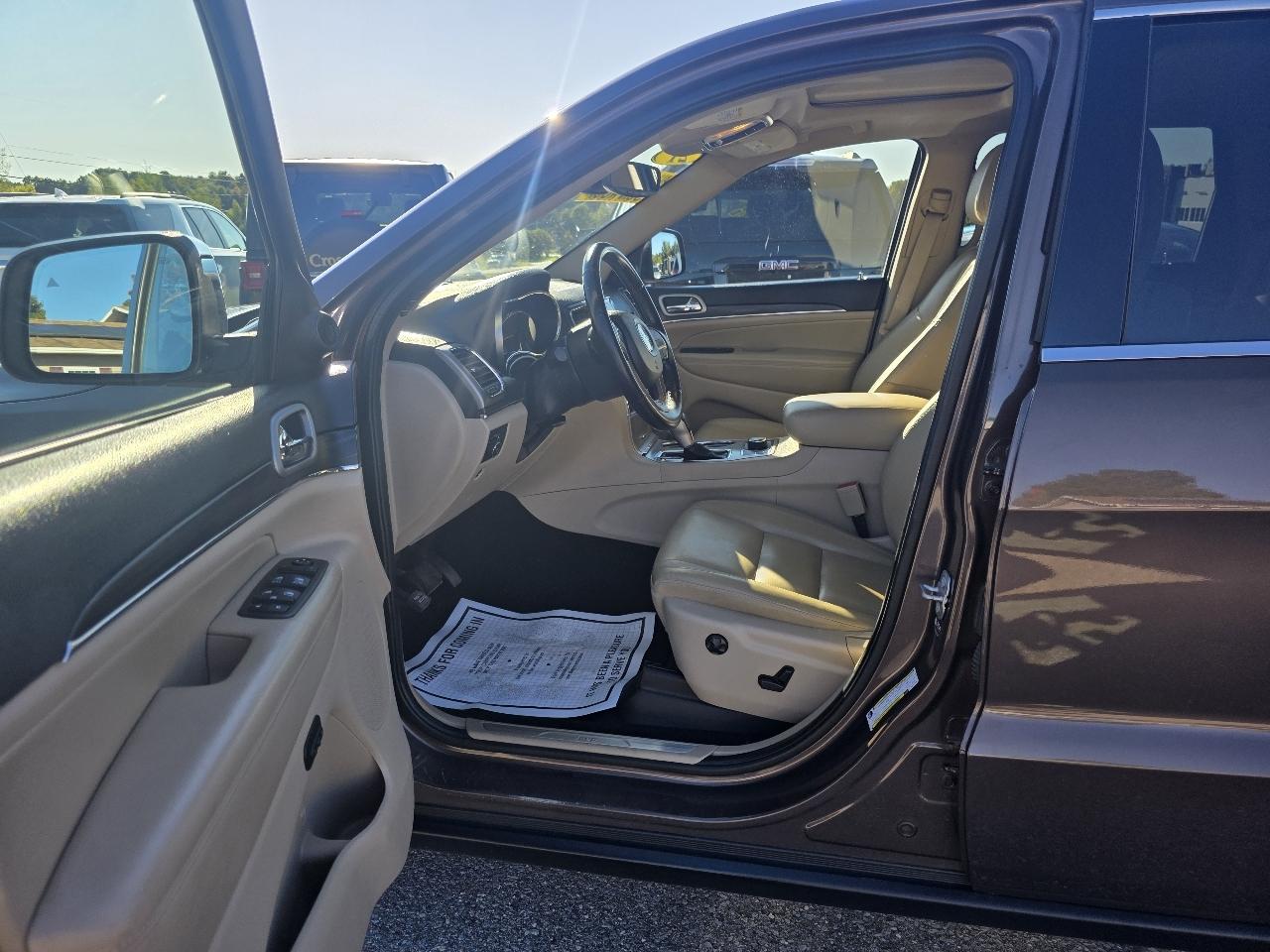 Jeep Grand Cherokee photo 10