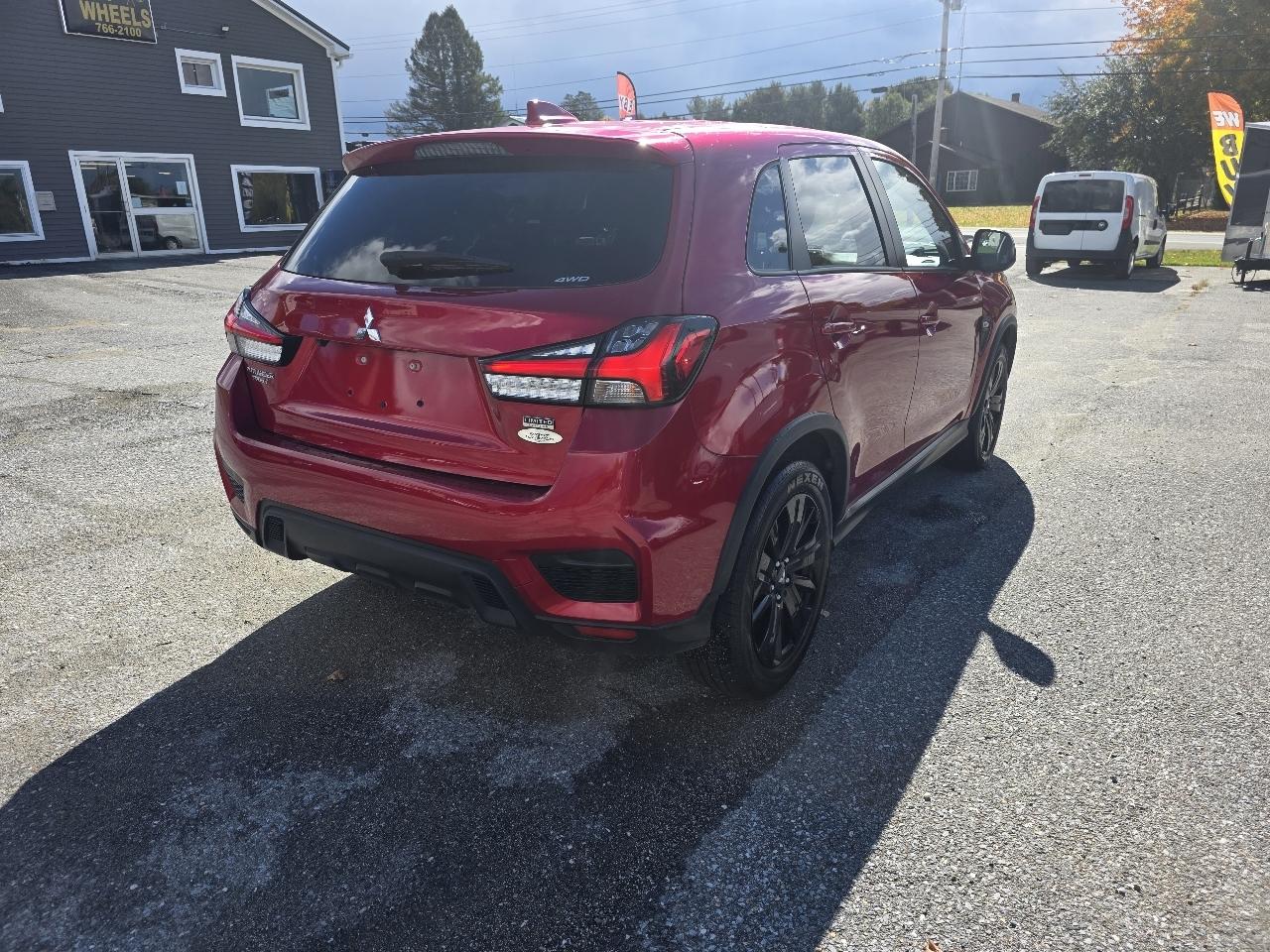 Mitsubishi Outlander Sport 2.0 ES 4WD 2025