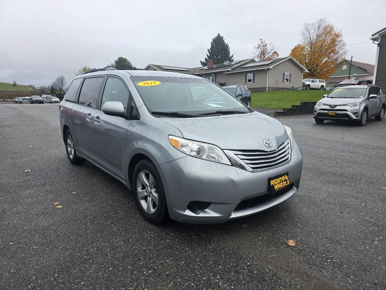Toyota Sienna LE FWD 8-Passenger V6 2015