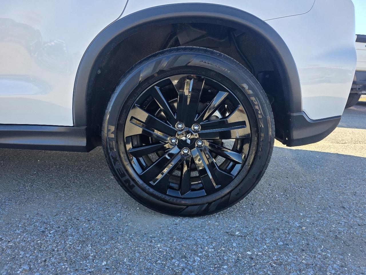 Mitsubishi Outlander Sport 2.0 ES 4WD 2025