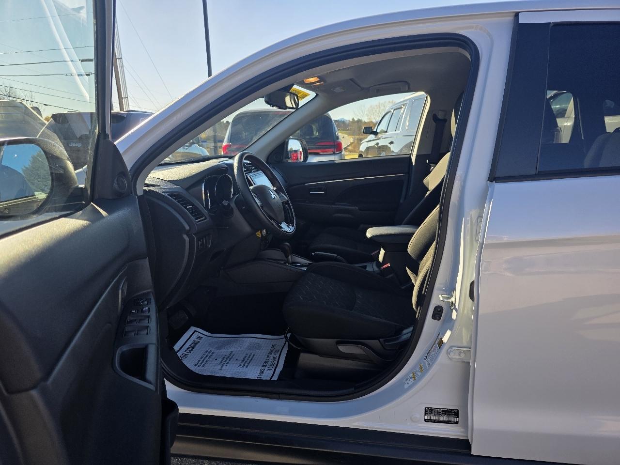 Mitsubishi Outlander Sport 2.0 ES 4WD 2025
