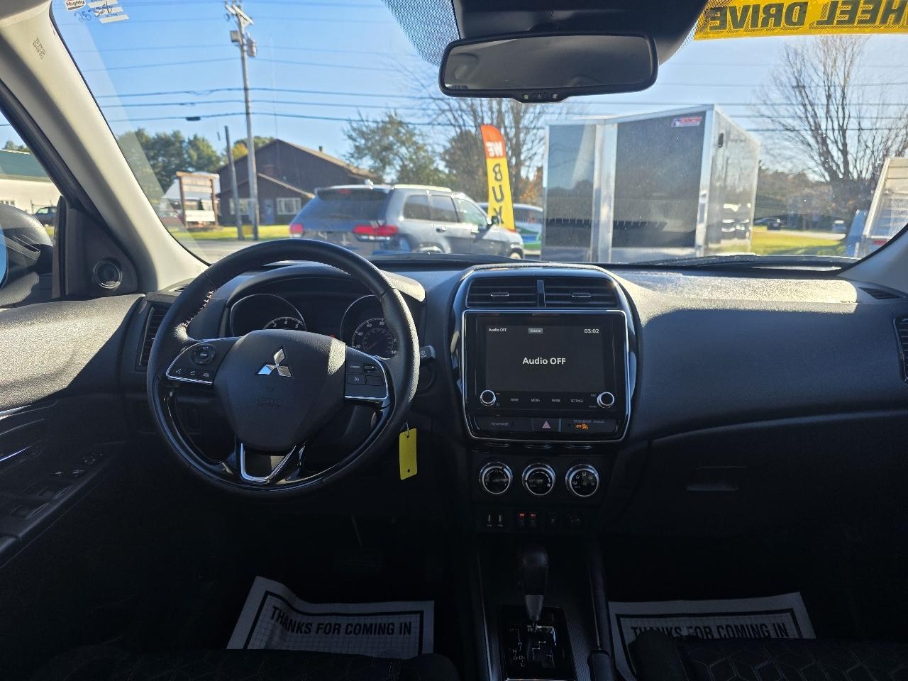 Mitsubishi Outlander Sport 2.0 ES 4WD 2025
