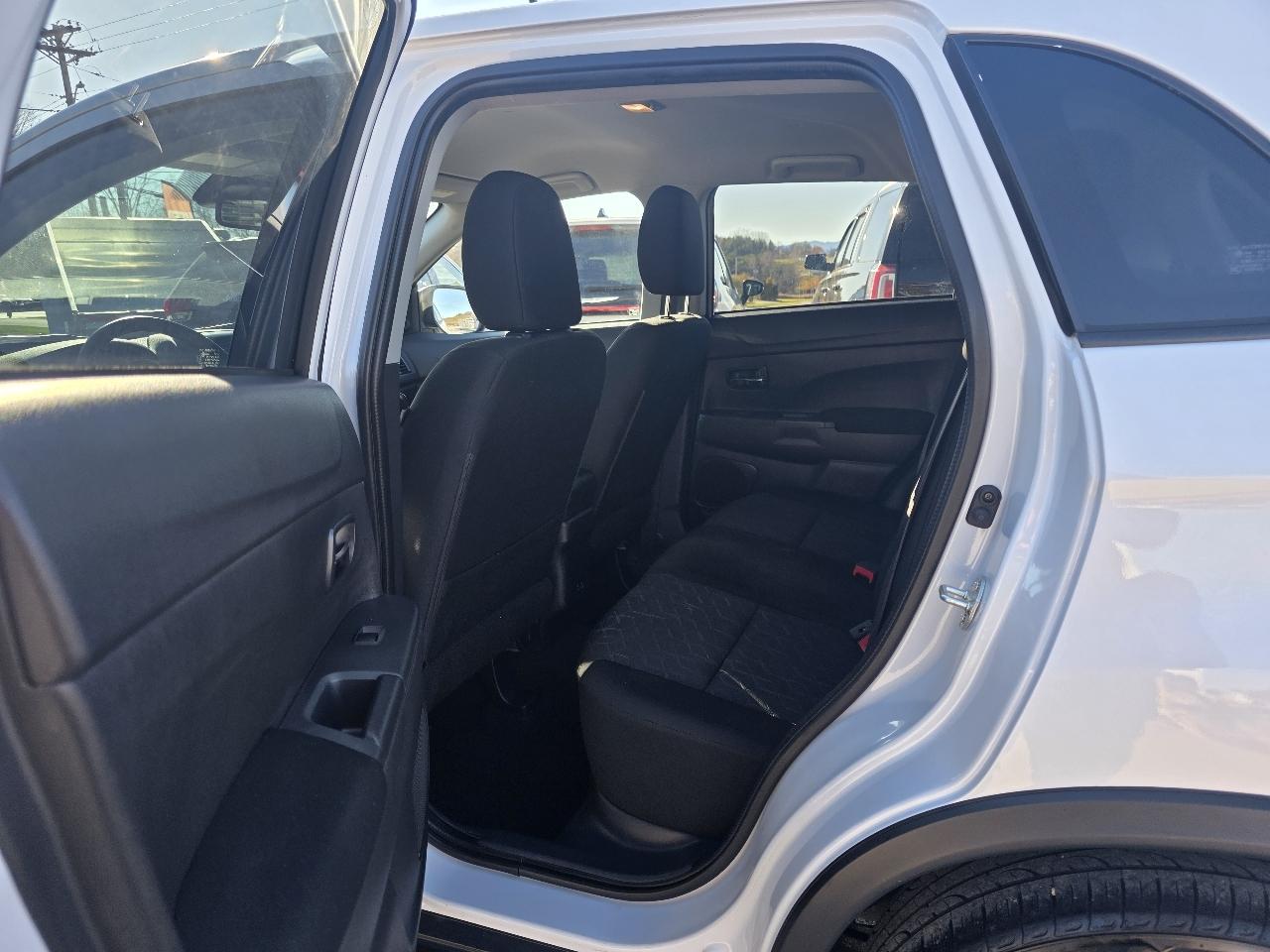 Mitsubishi Outlander Sport 2.0 ES 4WD 2025