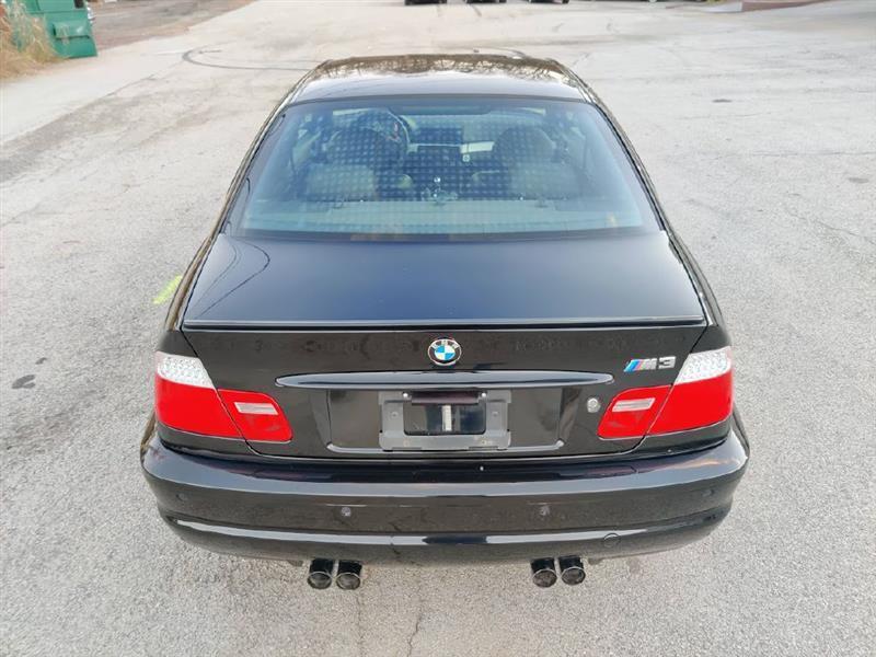 BMW M3  2005