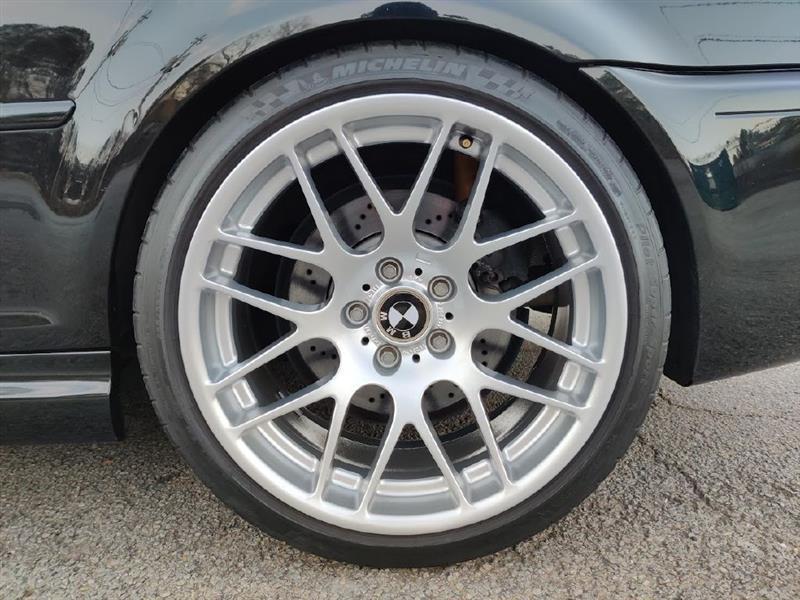 BMW M3  2005