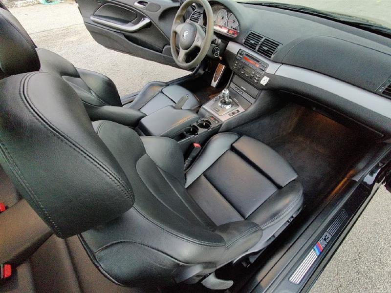 BMW M3  2005