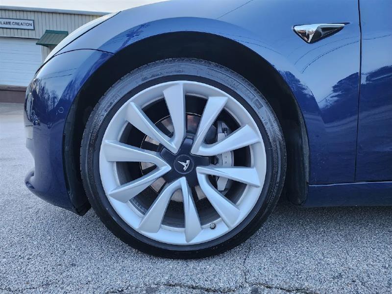 Tesla Model 3 Mid Range 2018