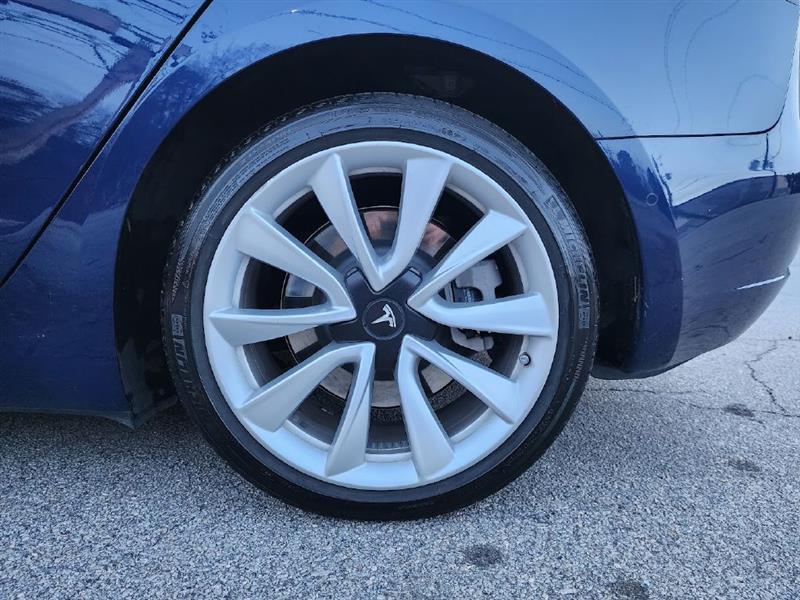 Tesla Model 3 Mid Range 2018