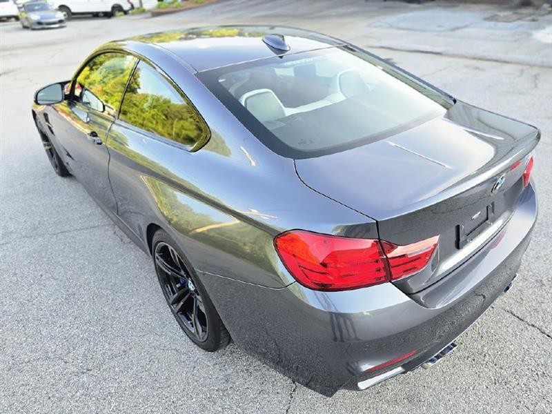 BMW M4 Coupe 2015