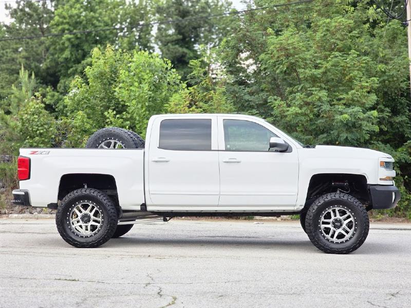 Chevrolet Silverado 1500 LT Z71 Crew Cab 4WD 2018