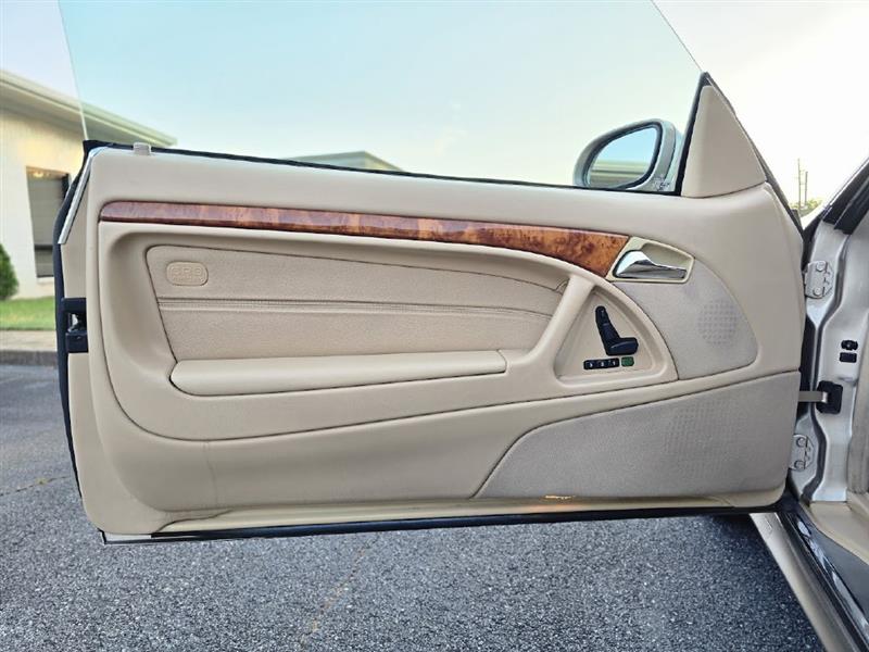 Mercedes-Benz SL-Class SL500 2001