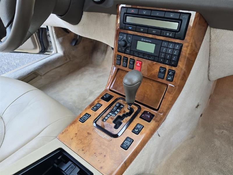 Mercedes-Benz SL-Class SL500 2001