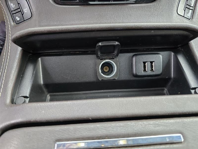 Chevrolet Suburban LTZ 2WD 2015