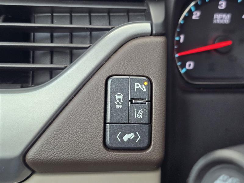 Chevrolet Suburban LTZ 2WD 2015