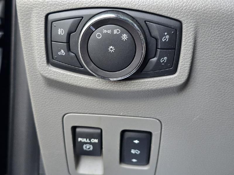 Ford F-150 XL SuperCab 8-ft. Bed 4WD 2018 Ford F-150 XL SuperCab 8-ft. Bed 4WD 2018