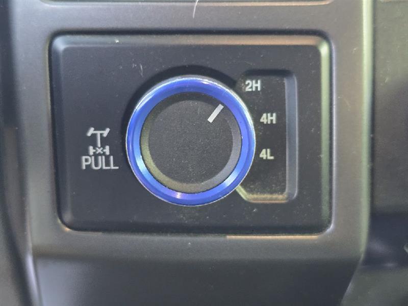 Ford F-150 XL SuperCab 8-ft. Bed 4WD 2018 Ford F-150 XL SuperCab 8-ft. Bed 4WD 2018