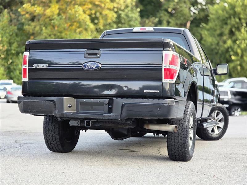 Ford F-150 XL SuperCab 8-ft. Bed 4WD 2014 Ford F-150 XL SuperCab 8-ft. Bed 4WD 2014