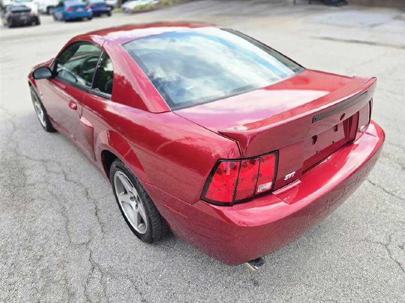 Ford Mustang SVT Cobra Coupe 2003