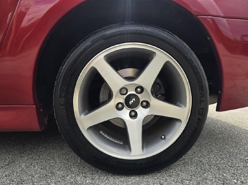 Ford Mustang SVT Cobra Coupe 2003