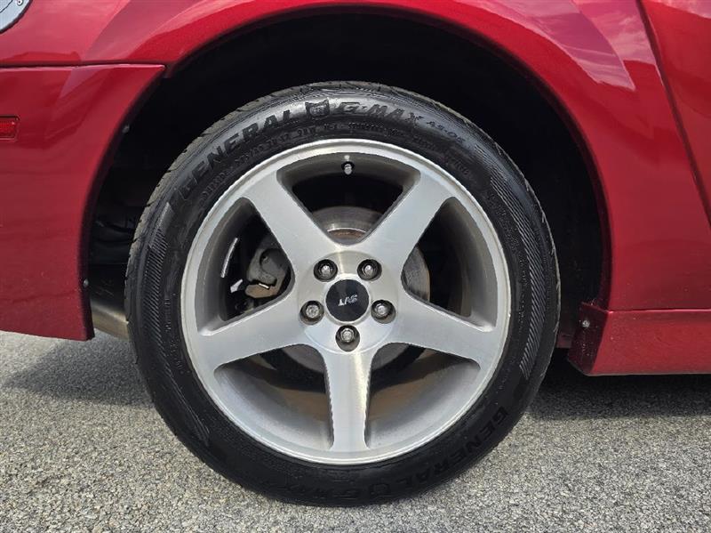 Ford Mustang SVT Cobra Coupe 2003