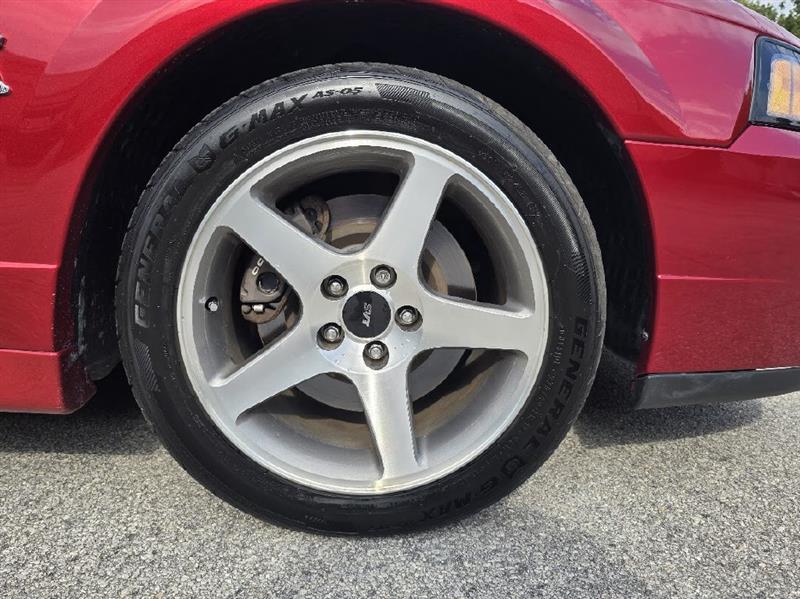 Ford Mustang SVT Cobra Coupe 2003