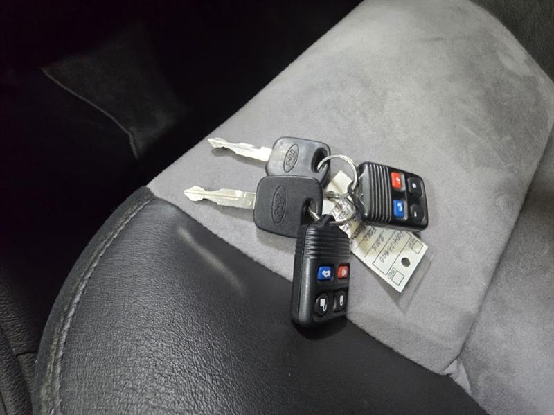 Ford Mustang SVT Cobra Coupe 2003