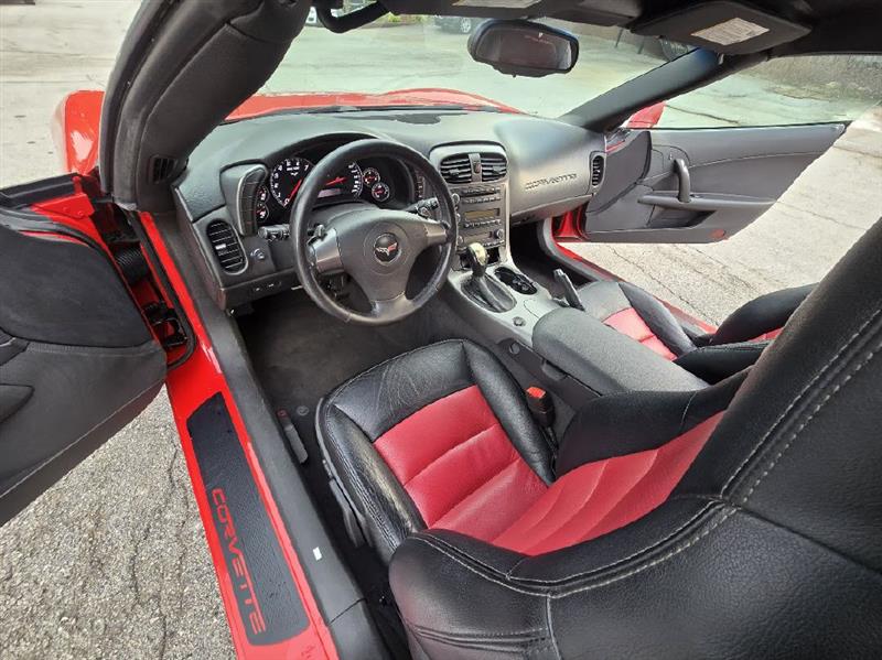 2006 Chevrolet Corvette photo 18