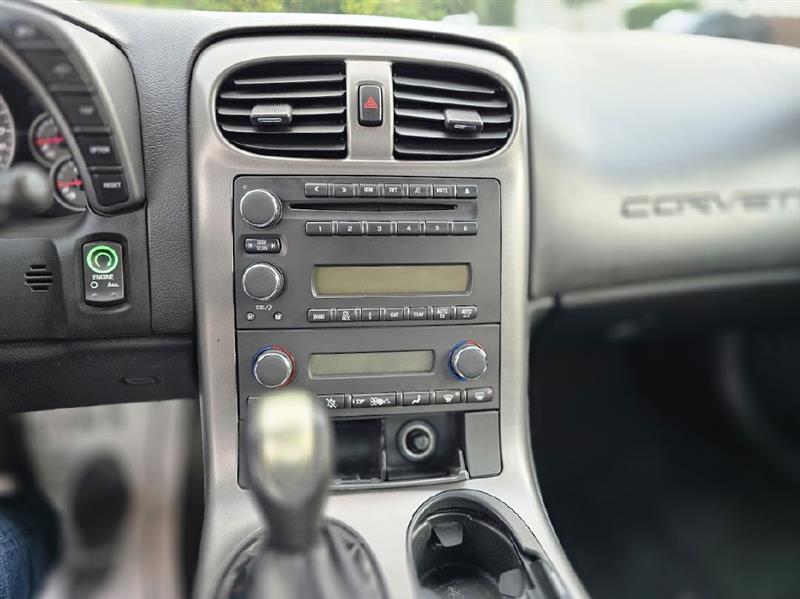 2006 Chevrolet Corvette photo 25
