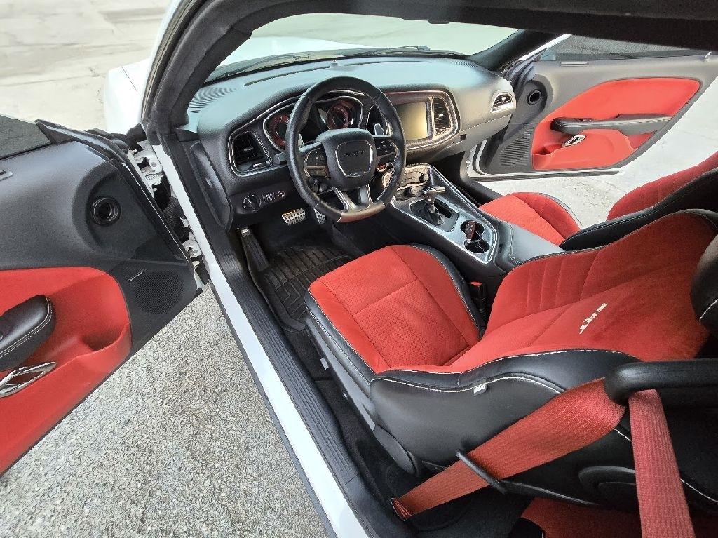 Dodge Challenger SRT Hellcat 2016