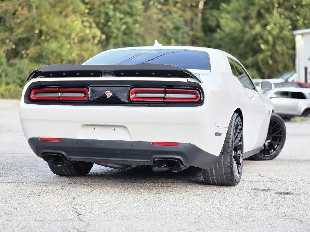 Dodge Challenger SRT Hellcat 2016