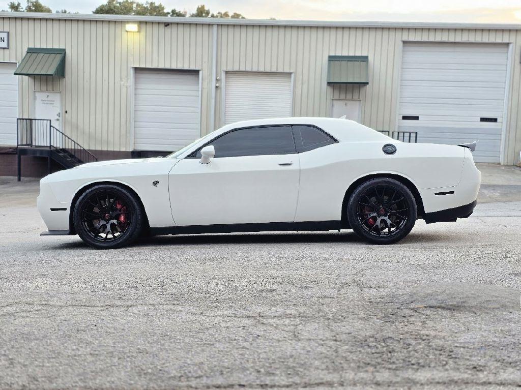 Dodge Challenger SRT Hellcat 2016
