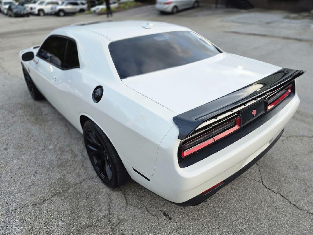 Dodge Challenger SRT Hellcat 2016