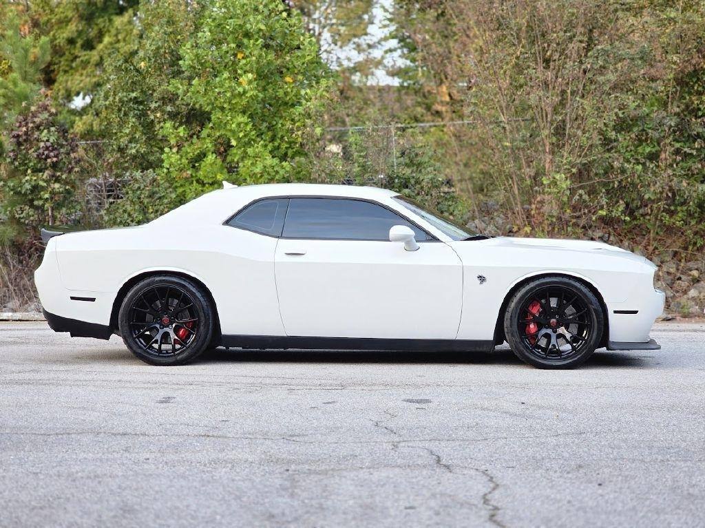 Dodge Challenger SRT Hellcat 2016