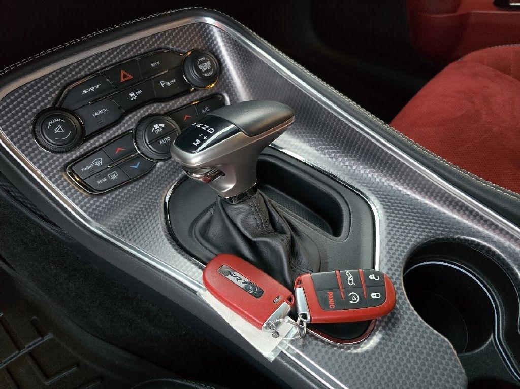 Dodge Challenger SRT Hellcat 2016