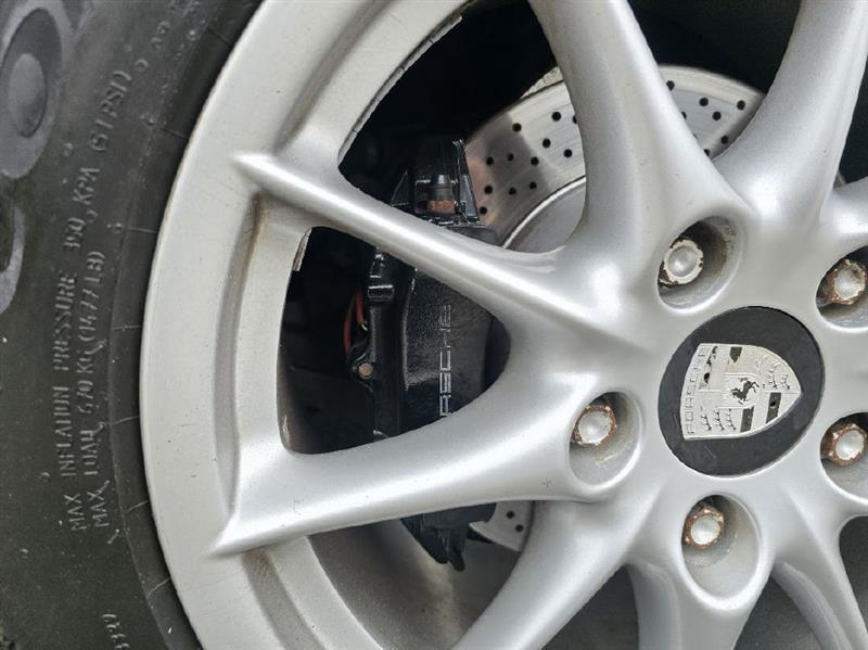 Porsche 911 Carrera 2 2002