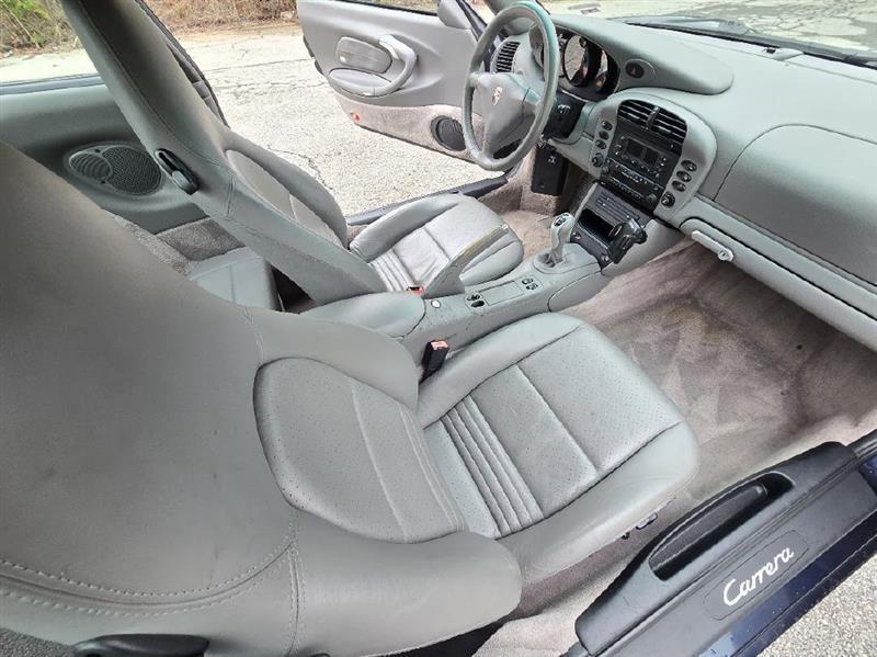 Porsche 911 Carrera 2 2002