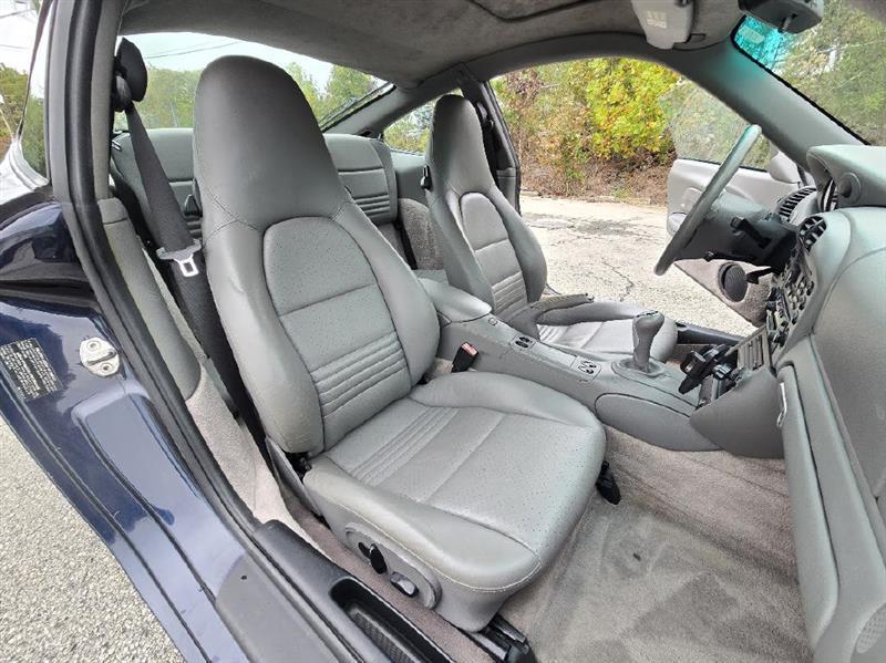 Porsche 911 Carrera 2 2002