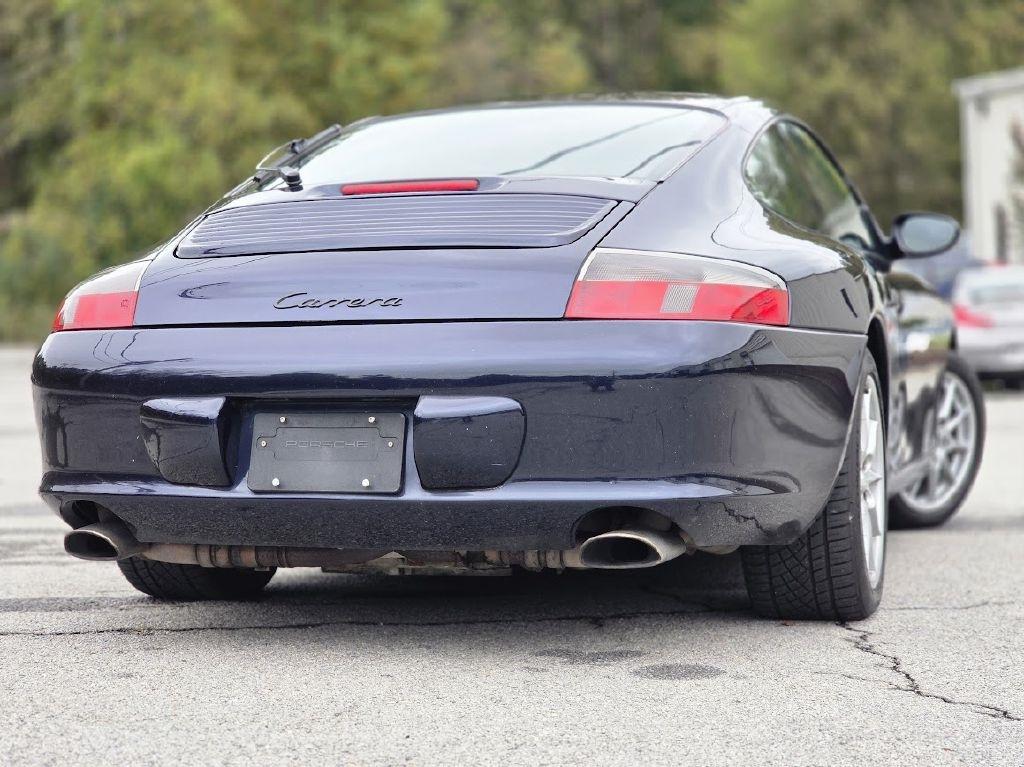 Porsche 911 Carrera 2 2002