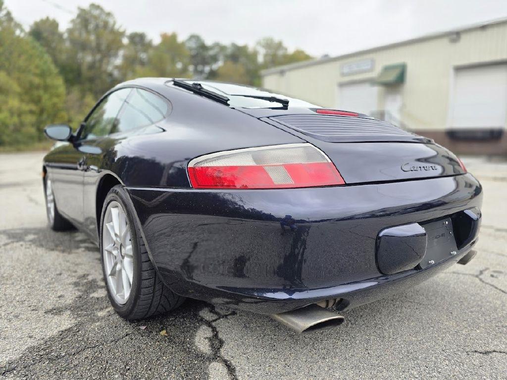 Porsche 911 Carrera 2 2002