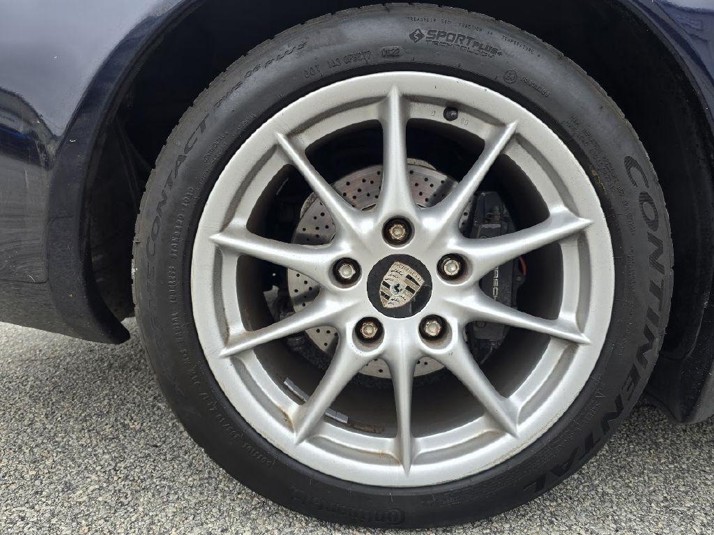 Porsche 911 Carrera 2 2002