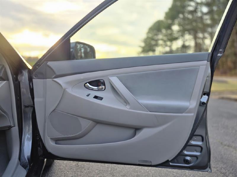 Toyota Camry XLE 2008