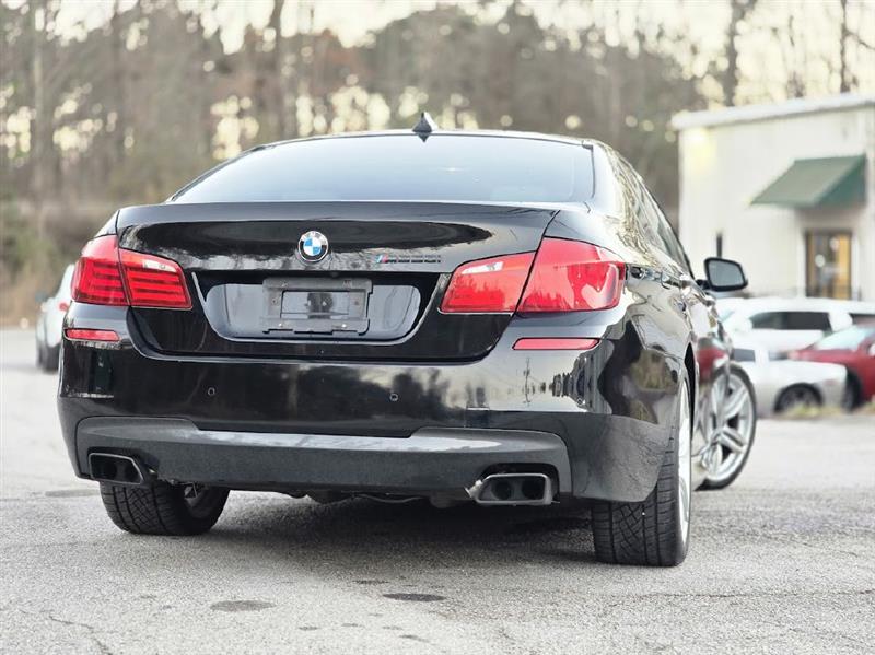 BMW 5-Series 550i 2013