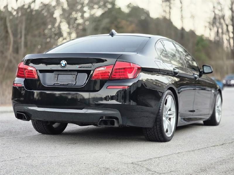 BMW 5-Series 550i 2013