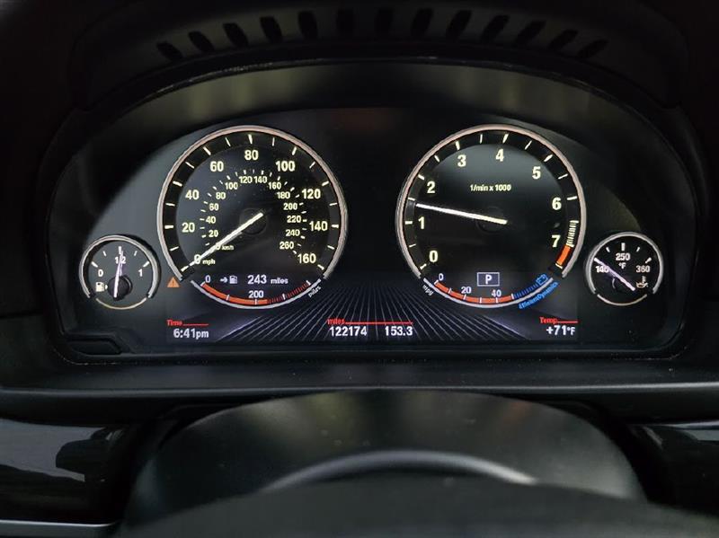 BMW 5-Series 550i 2013