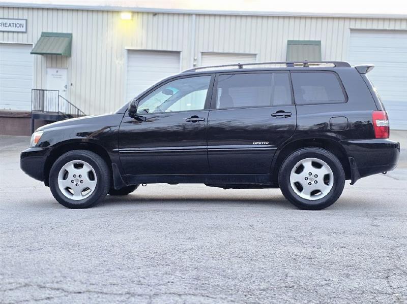 Toyota Highlander V6 2WD with 3rd-Row Seat 2007