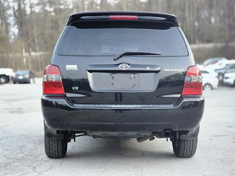 Toyota Highlander V6 2WD with 3rd-Row Seat 2007